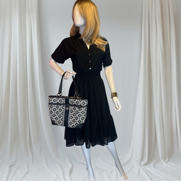 Coach Chelsea Heritage Signature Tote EUC - Picture 15 of 15